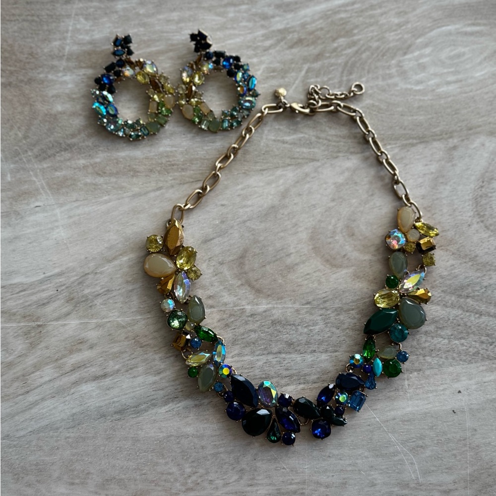 RARE J.Crew Multicolor Ombré Gem Necklace and matching earrings - Picture 2 of 7